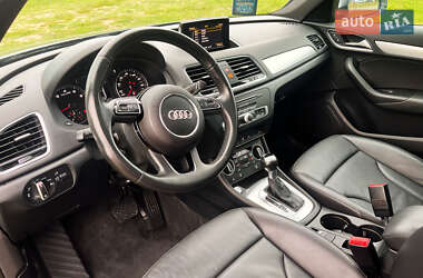 Внедорожник / Кроссовер Audi Q3 2016 в 