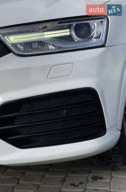 Внедорожник / Кроссовер Audi Q3 2017 в 
