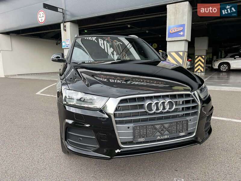 Внедорожник / Кроссовер Audi Q3 2016 в Киеве