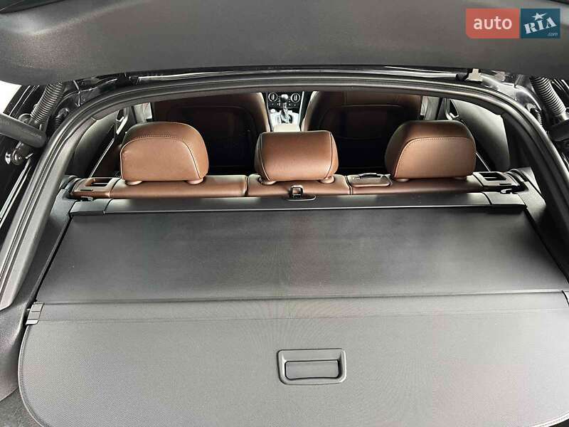 Внедорожник / Кроссовер Audi Q3 2016 в Киеве