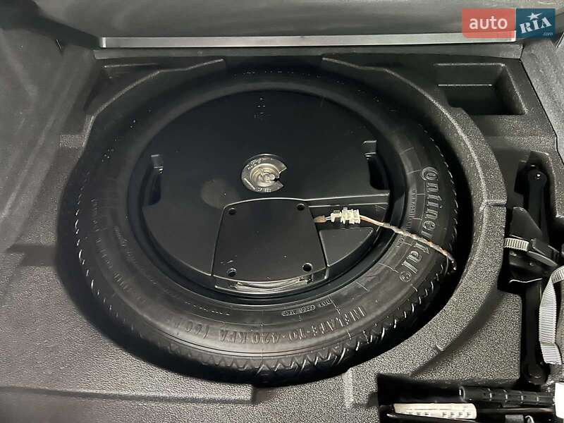 Внедорожник / Кроссовер Audi Q3 2016 в Киеве