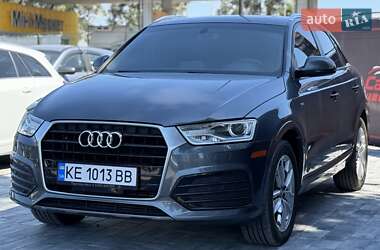 Внедорожник / Кроссовер Audi Q3 2017 в 
