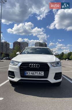 Внедорожник / Кроссовер Audi Q3 2016 в 