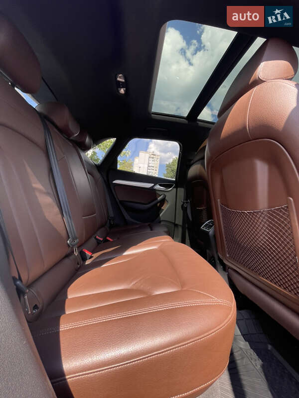 Позашляховик / Кросовер Audi Q3 2016 в Києві