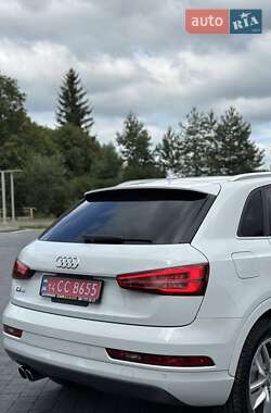 Внедорожник / Кроссовер Audi Q3 2016 в 