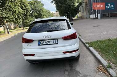 Внедорожник / Кроссовер Audi Q3 2017 в 