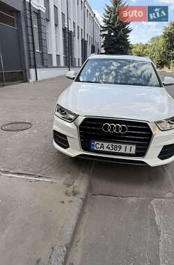 Внедорожник / Кроссовер Audi Q3 2017 в 