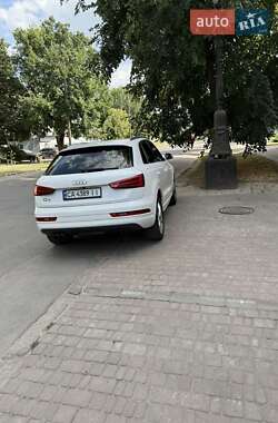 Внедорожник / Кроссовер Audi Q3 2017 в 