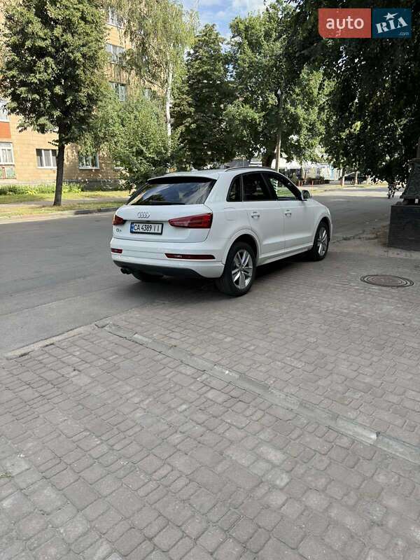 Внедорожник / Кроссовер Audi Q3 2017 в Лубнах