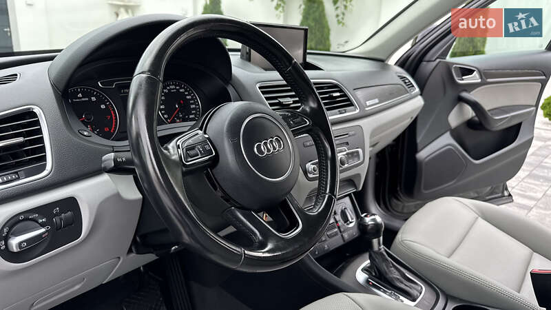 Внедорожник / Кроссовер Audi Q3 2012 в Ивано-Франковске