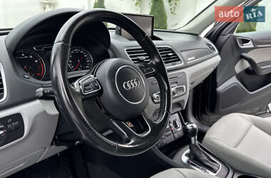Внедорожник / Кроссовер Audi Q3 2012 в 