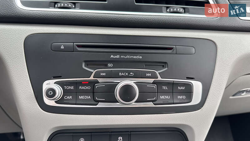 Внедорожник / Кроссовер Audi Q3 2012 в Ивано-Франковске