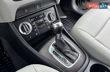 Внедорожник / Кроссовер Audi Q3 2012 в 