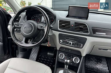 Внедорожник / Кроссовер Audi Q3 2012 в 