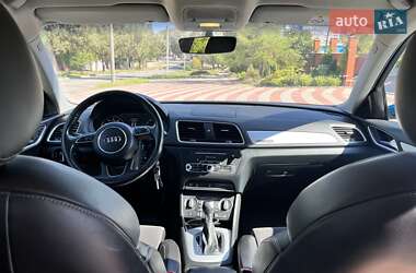 Внедорожник / Кроссовер Audi Q3 2016 в 