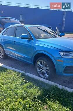 Внедорожник / Кроссовер Audi Q3 2015 в 
