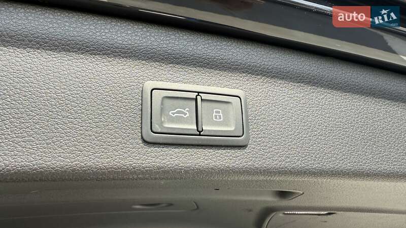Внедорожник / Кроссовер Audi Q3 2021 в Киеве