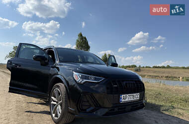 Внедорожник / Кроссовер Audi Q3 2023 в 