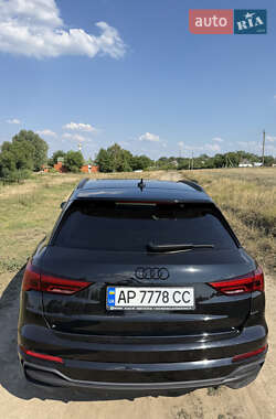 Внедорожник / Кроссовер Audi Q3 2023 в 