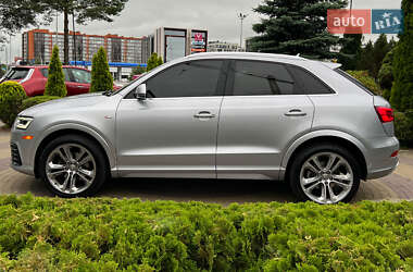 Внедорожник / Кроссовер Audi Q3 2016 в 