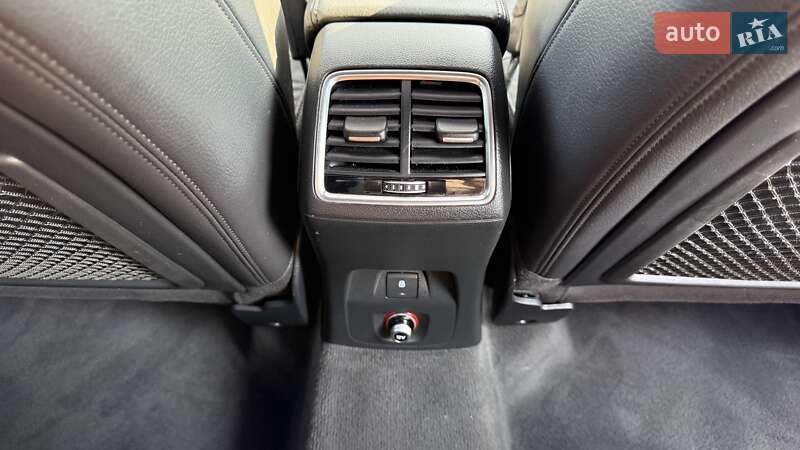 Внедорожник / Кроссовер Audi Q3 2018 в Киеве