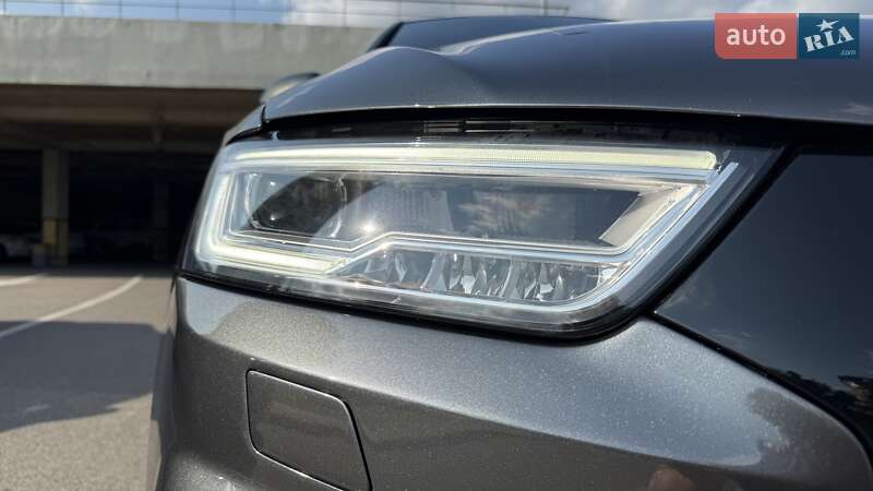 Внедорожник / Кроссовер Audi Q3 2018 в Киеве