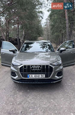Позашляховик / Кросовер Audi Q3 2019 в Києві