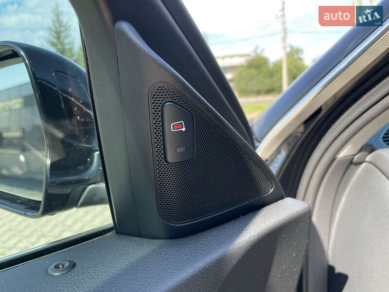 Внедорожник / Кроссовер Audi Q3 2015 в Ивано-Франковске