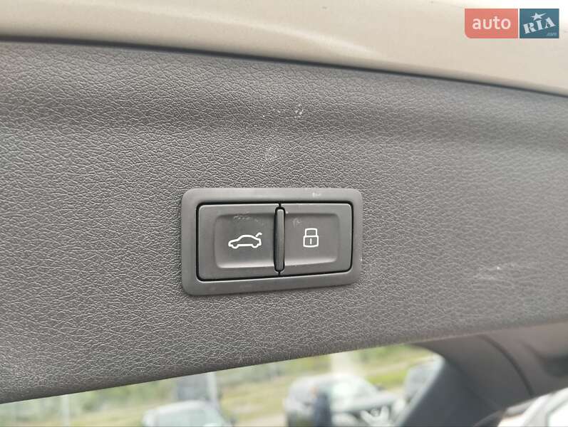 Внедорожник / Кроссовер Audi Q3 2016 в Кривом Роге