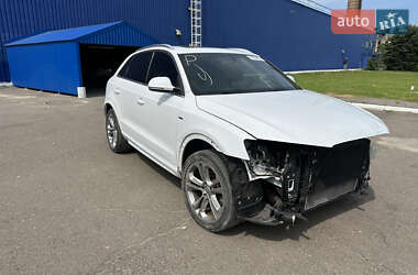 Внедорожник / Кроссовер Audi Q3 2015 в 