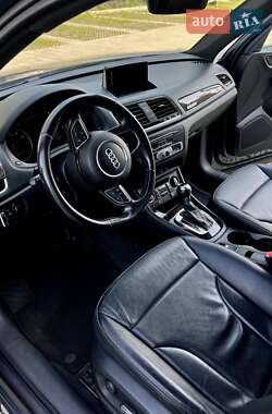 Внедорожник / Кроссовер Audi Q3 2016 в 