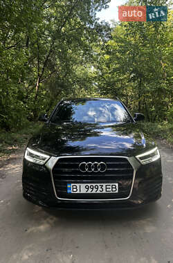 Внедорожник / Кроссовер Audi Q3 2017 в Карловке