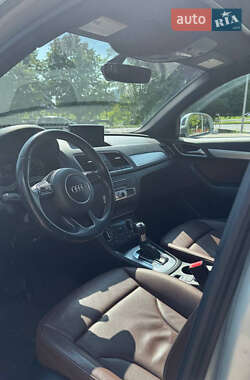 Внедорожник / Кроссовер Audi Q3 2016 в 