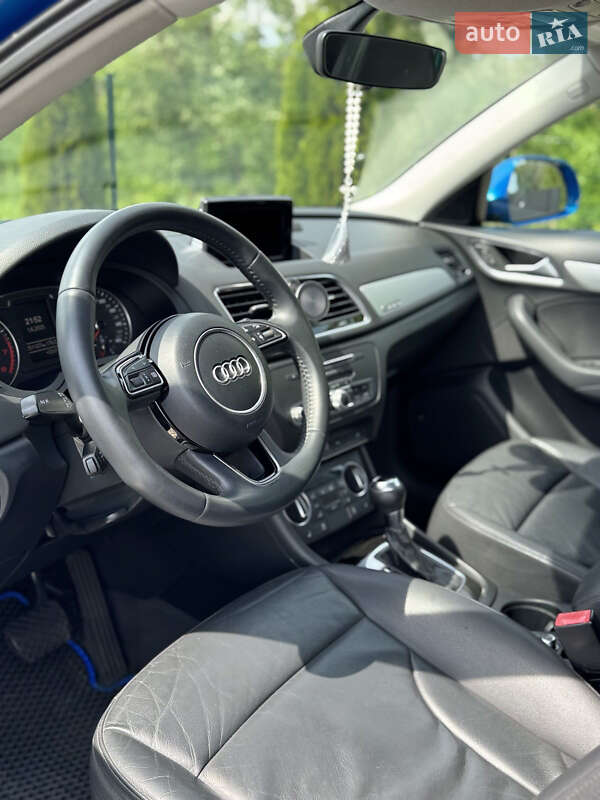 Внедорожник / Кроссовер Audi Q3 2016 в Виннице