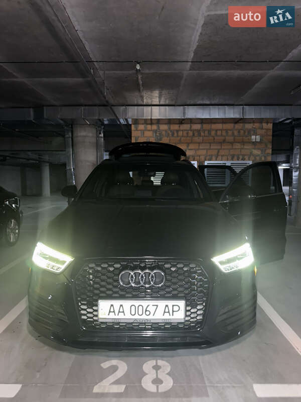 Внедорожник / Кроссовер Audi Q3 2017 в Киеве