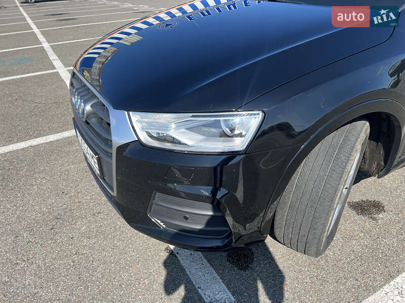 Внедорожник / Кроссовер Audi Q3 2017 в Киеве