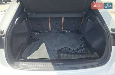 Внедорожник / Кроссовер Audi Q3 2021 в 