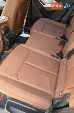 Внедорожник / Кроссовер Audi Q3 2022 в 