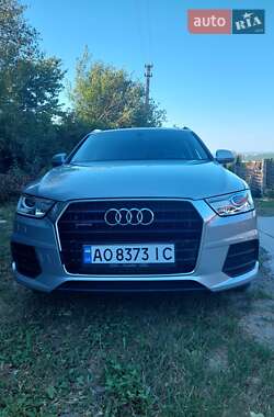 Внедорожник / Кроссовер Audi Q3 2016 в 