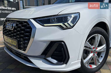 Внедорожник / Кроссовер Audi Q3 2020 в 