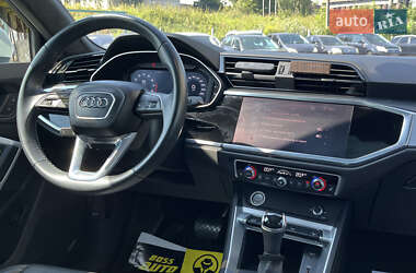 Внедорожник / Кроссовер Audi Q3 2020 в 