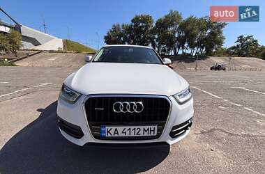Внедорожник / Кроссовер Audi Q3 2015 в 