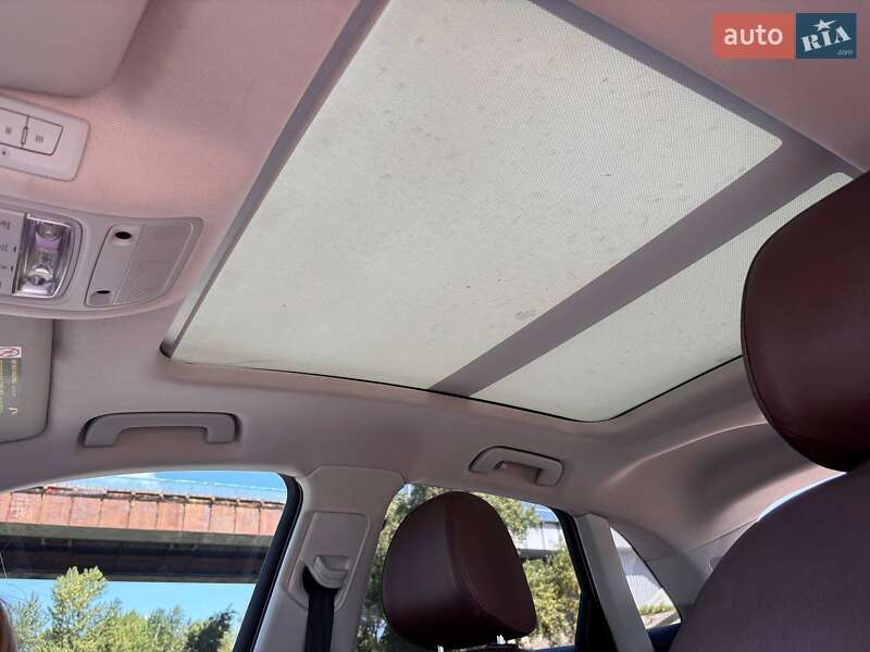 Внедорожник / Кроссовер Audi Q3 2015 в Киеве