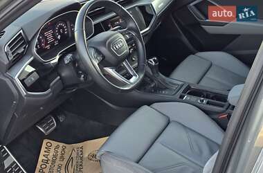 Внедорожник / Кроссовер Audi Q3 2020 в 