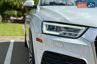 Внедорожник / Кроссовер Audi Q3 2018 в 