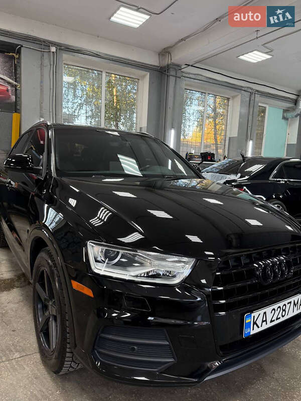 Позашляховик / Кросовер Audi Q3 2016 в Києві