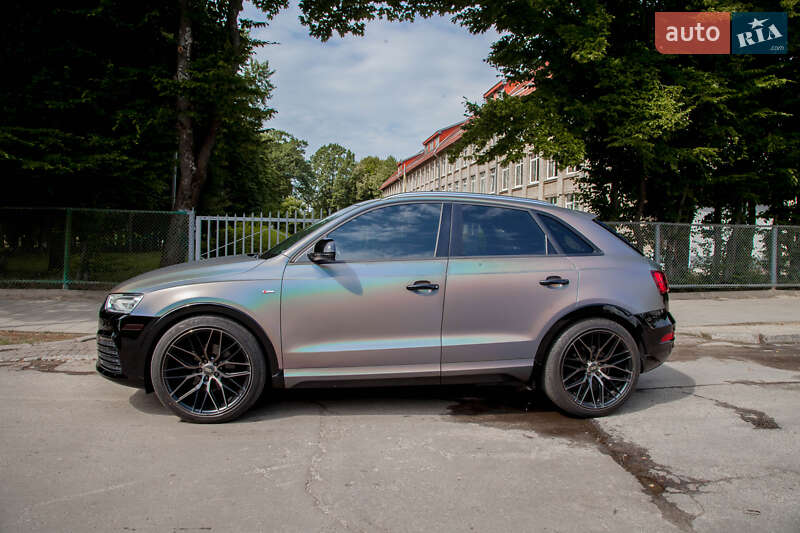 Внедорожник / Кроссовер Audi Q3 2017 в Львове