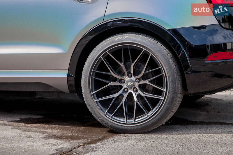 Внедорожник / Кроссовер Audi Q3 2017 в Львове