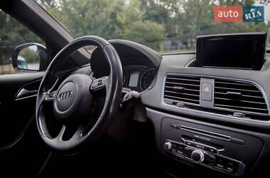 Внедорожник / Кроссовер Audi Q3 2017 в 