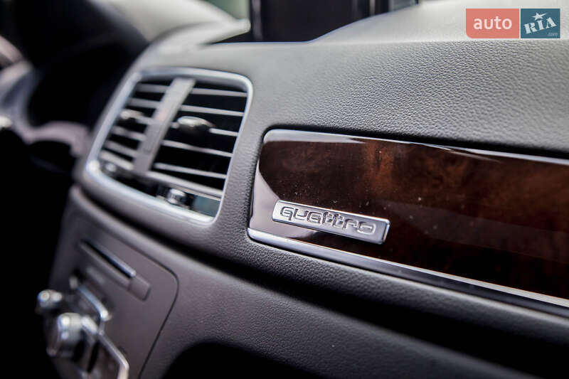 Внедорожник / Кроссовер Audi Q3 2017 в Львове